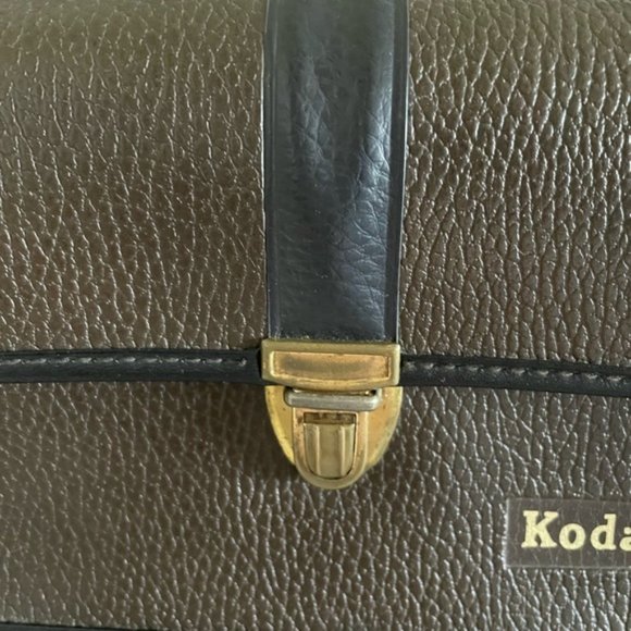 Vintage Kodak Leather Camera Bag with Shoulder Strap - Picture 6 of 11